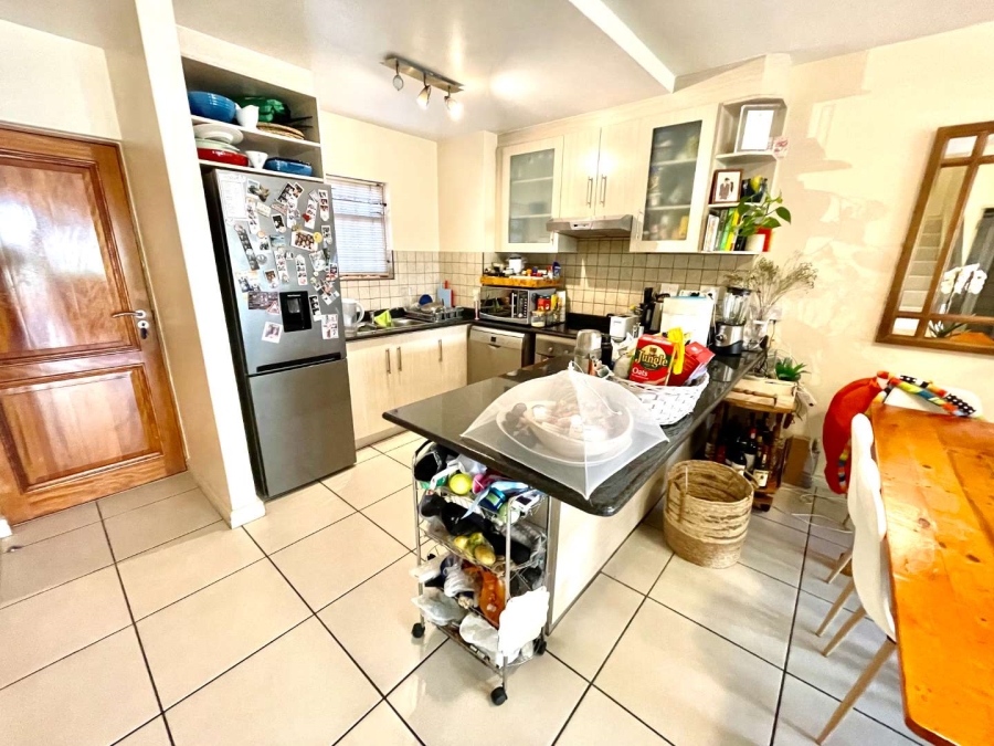 To Let 2 Bedroom Property for Rent in Sea Point Western Cape